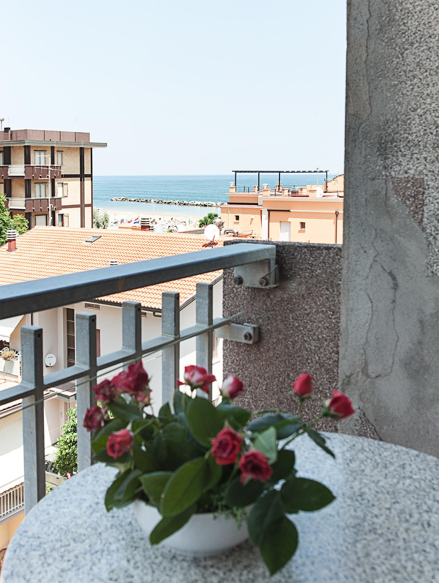 Hotel Orizzonti Rimini Exterior foto